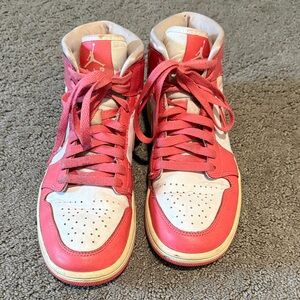 Nike Air Jordan 1 Mid Women's Shoes Strawberry Cream 7.5